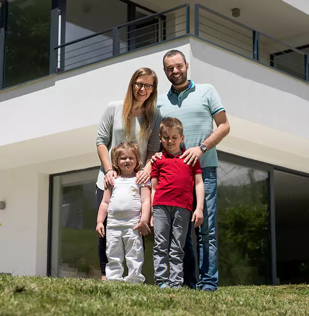 Why Redan Trusts Red Ant Pest Control Pros for Carpenter Bee Removal?